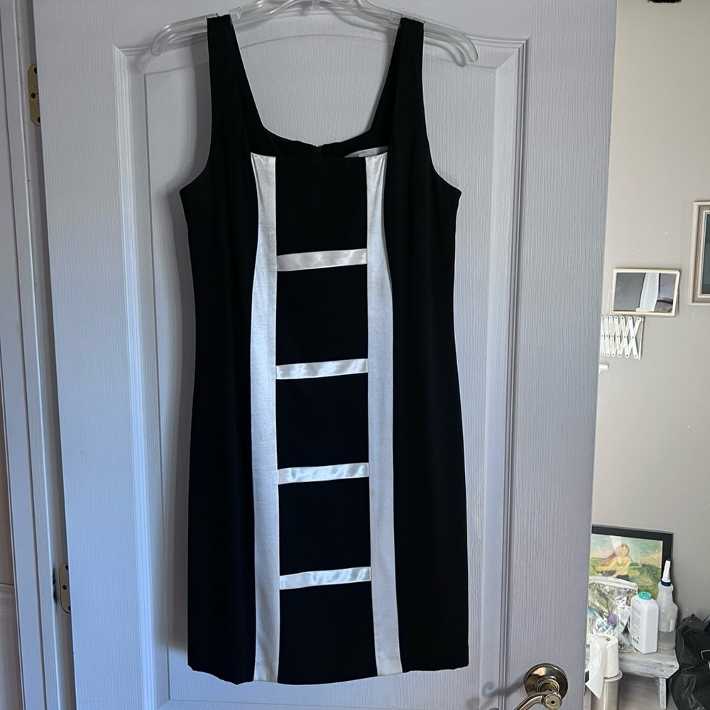 Vintage 90’s pencil dress size L fits like an 8